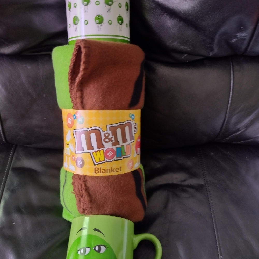 2018&2019 Mars Green M&M's 16 oz. M & M Mug